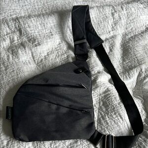Wander Charcoal Crossbody Bag
